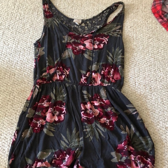 Romper - Picture 1 of 2